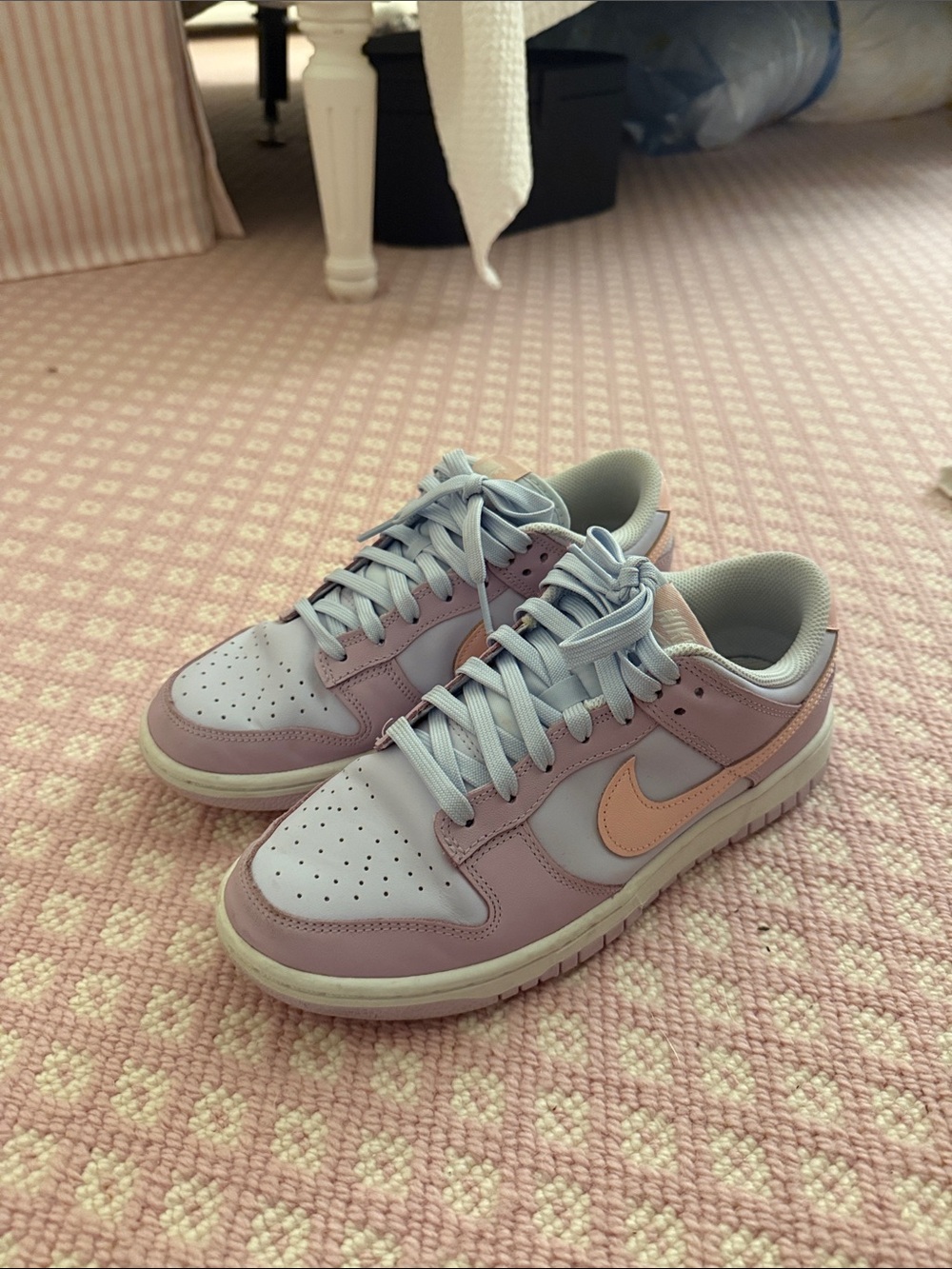 Nike Women's Low-Top Sneakers in Lavender & Peach